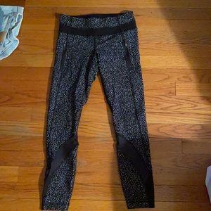 Pattered lululemon leggings